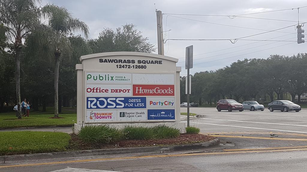 Guest house Sawgrass *